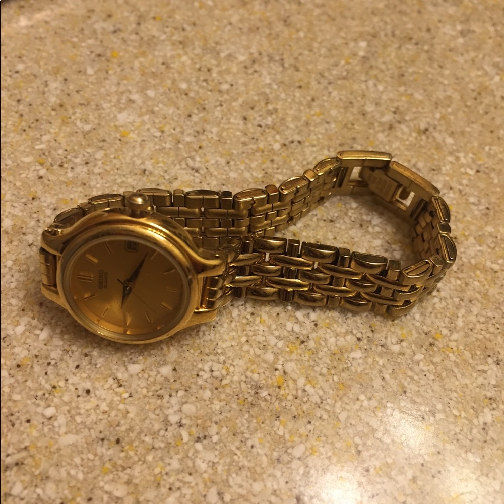 Authentic Seiko Gold Tone Ladies Watch Preowned